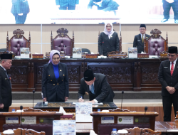 DPRD Prov. Sumsel bersama Gubernur Setujui Raperda Prov.Sumsel Tentang PT.Bank Pembangunan Daerah Sumsel dan Bangka Belitung (Perseroda)